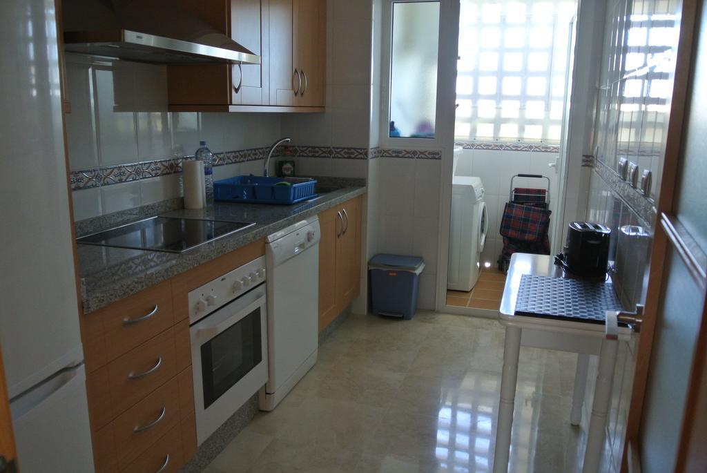 Sabinillas Apartment Сан-Луис-де-Сабинильяс Номер фото